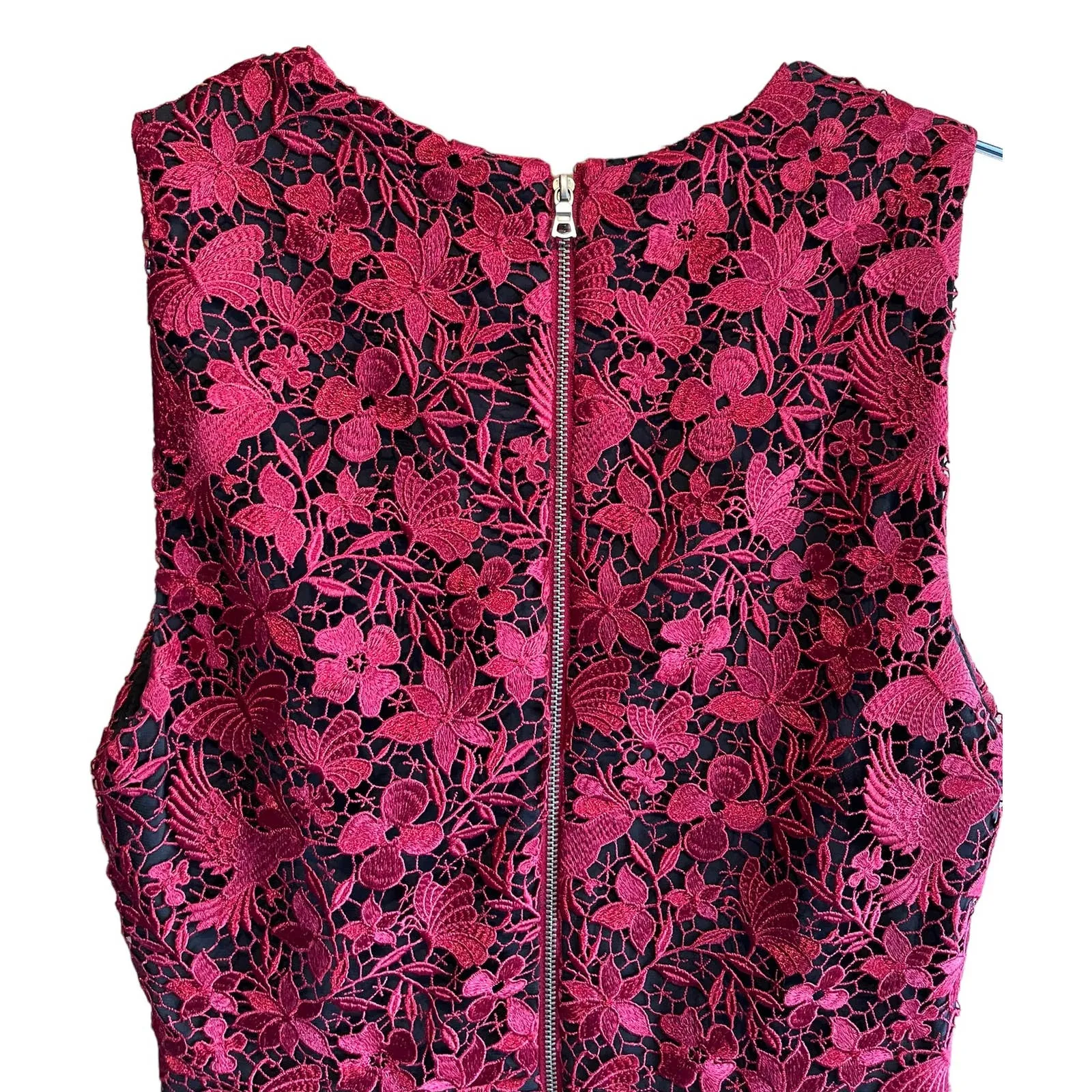 Alice   Olivia Katia Ruffled Lace Sheath Dress Size 4