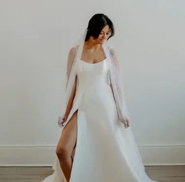 Soft Beaded Pearl Veil